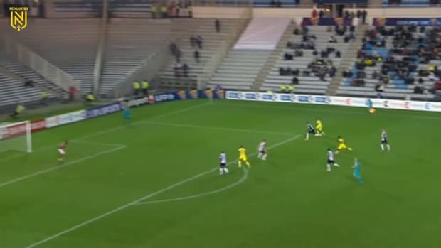 Bangouara's stunning goal vs Metz